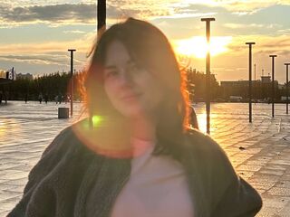 naked camgirl photo LisbethSzoc