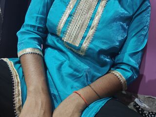 bedroom live webcam LishaLiya