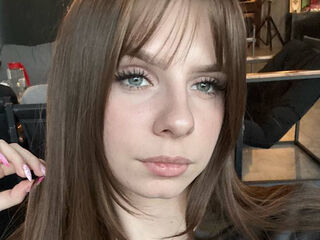 beautiful girlcam LoiseHarington