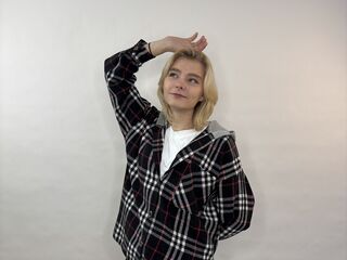 bedroom webcam LorieYancy
