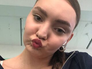 camgirl playing with sextoy LourdesFronk