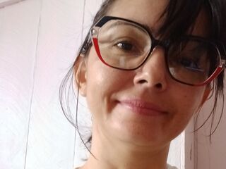 camgirl playing with dildo LuizaHots