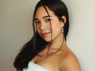 camgirl playing with sex toy MaiaValentini