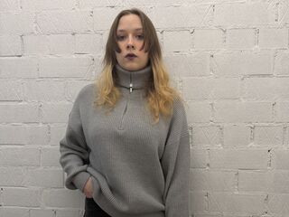 camslut showing tits MaricruzKestler