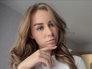 nude webcamgirl picture MartyCornelison