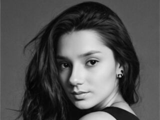 nude webcamgirl pic MaybelleMenjes