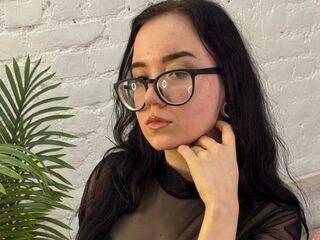 naughty cam girl MiaKawa