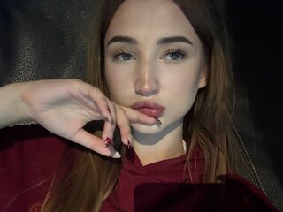 camgirl masturbating with sex toy MiaLum