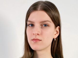 girl chatroom MyrtieKatula