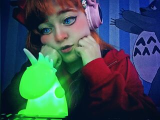 webcam strip tease show NahomiParker