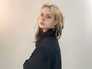 naked girl with webcam masturbating NildaFabros