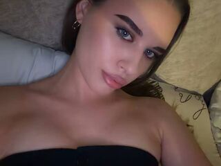 livesex picture RhiannonJumper