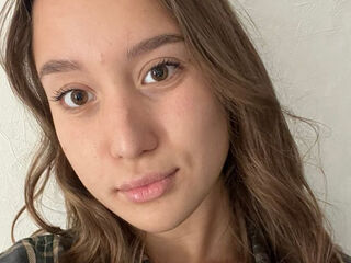 girl chat room RoseannArquelles