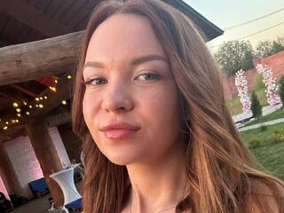 shower live cam SadeBergum