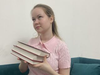 adult webcam chat room SandieSpataro