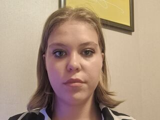 camgirl photo SaturninaLeavitt
