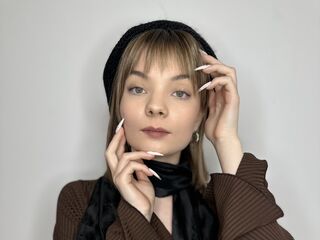 naked ScarlettMoreau