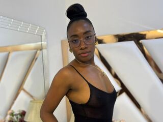 nude gamgirl SelenaRoas