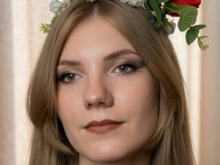 adult liveshow SlyviaQuinonez