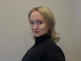 hot cam girl fingering SuzannKernes