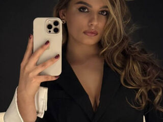 hot webcam slut TaHillmer