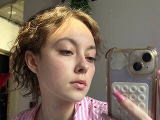 web cam show ThuyThorstad