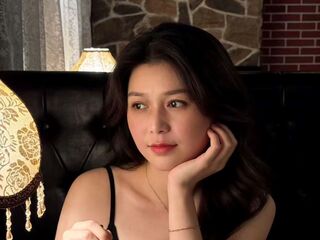 topless girl XiaoYuner