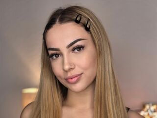 camslut masturbating ZaraPlaya